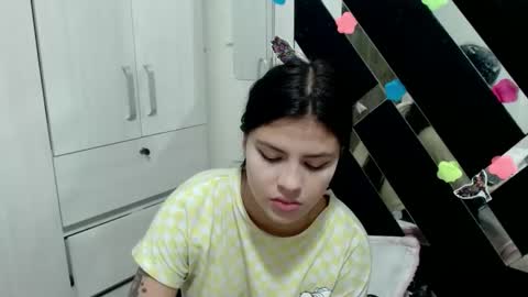 daphne877046 online show from November 2025 07:13:01 PM