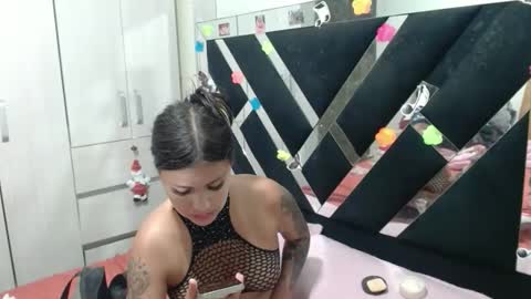 daphne877046 online show from April 2026 07:09:02 PM