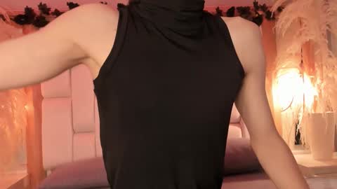 daphne_and_roger online show from March 2026 11:07:02 AM