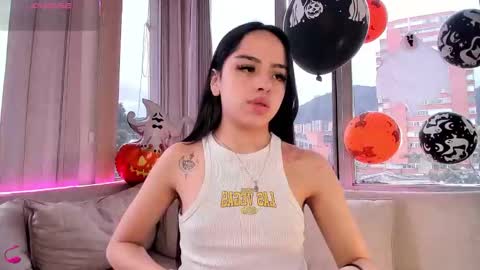 daphne_chers online show from October 2025 08:10:01 PM