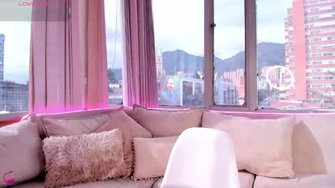 daphne_chers online show from December 2025 08:37:02 PM