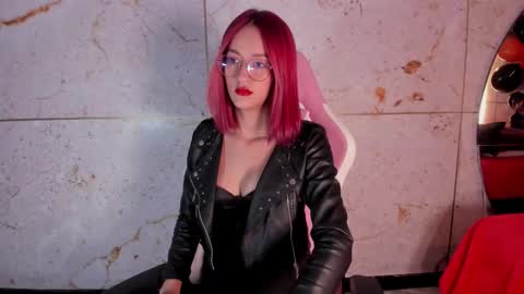 Daphne online show from October 2025 03:07:01 AM