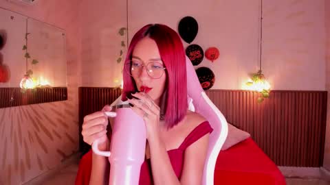 Daphne online show from October 2025 03:21:02 AM