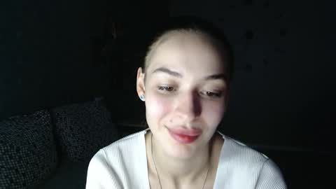 Daphne Darkthorn online show from November 2025 06:18:01 PM