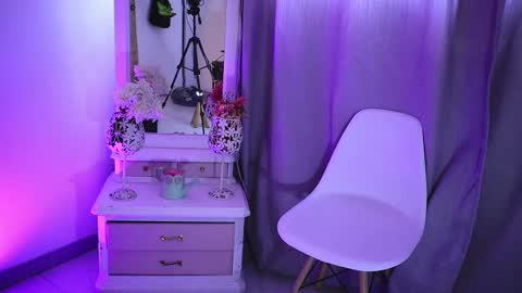 Daphne online show from January 2025 11:13:02 PM