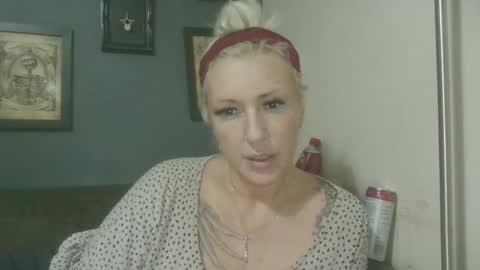 Snapshot of darcyduke chatting on January 2025 01:31:01 PM Darcy online show from January 2025 01:31:01 PM