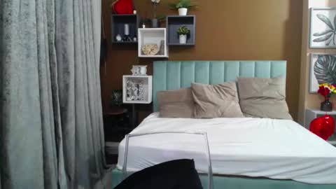 DarcyeJane online show from February 2026 01:09:01 PM