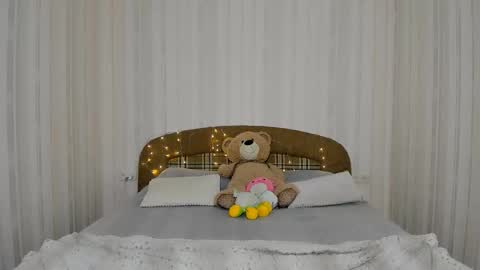 daria_de_luxe online show from November 2025 05:12:01 PM