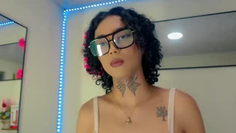 Snapshot of darianna_atehortua chatting on May 2026 09:31:01 PM Dary online show from May 2026 09:31:01 PM