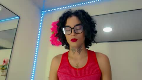 Snapshot of darianna_atehortua chatting on May 2026 09:42:01 PM Dary online show from May 2026 09:42:01 PM