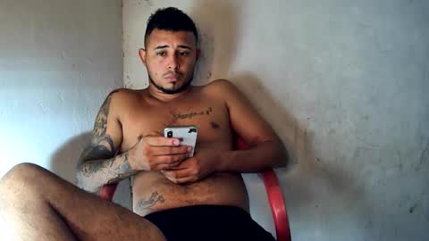 dariel0420 online show from May 2026 07:05:01 AM
