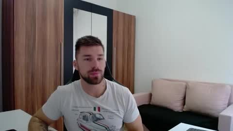 darius_94 online show from March 2026 07:09:02 AM