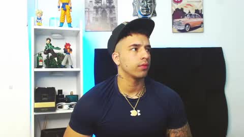 Darius Phoenix  online show from December 2024 07:03:01 AM