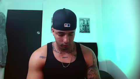 Darius Phoenix  online show from September 2025 09:25:02 PM