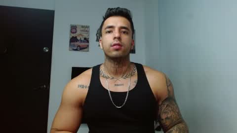 Darius Phoenix  online show from October 2025 09:50:01 PM