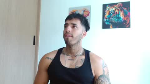 Snapshot of darius_phoenix chatting on June 2026 05:37:02 PM Darius Phoenix online show from June 2026 05:37:02 PM