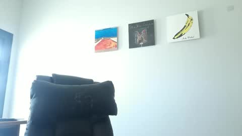 dariux_m online show from June 2026 02:06:02 PM
