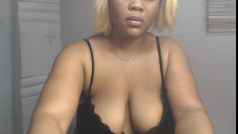 Snapshot of dark_chocoxx chatting on February 2026 04:35:01 PM Goodness online show from February 2026 04:35:01 PM