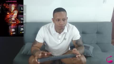 dark_dominion online show from November 2025 04:31:02 PM