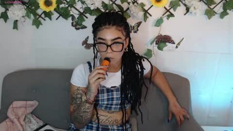 Snapshot of dark_flama chatting on April 2026 11:57:01 PM dark_flama online show from April 2026 11:57:01 PM