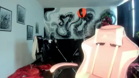 miau online show from December 2025 04:35:01 PM