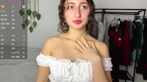 Emily online show from October 2025 07:21:02 AM