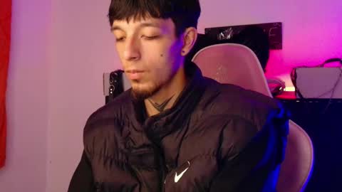 rosse online show from February 2026 03:25:02 AM