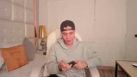 dark_sun333 online show from September 2025 12:21:01 AM