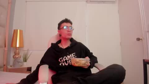 dark_sun333 online show from November 2025 08:51:01 PM