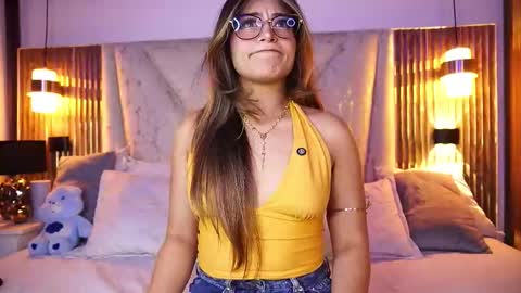 Angel Darcy  online show from March 2026 11:44:01 PM