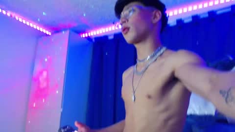 Snapshot of darkboy26_ chatting on January 2025 01:33:01 AM Blake online show from January 2025 01:33:01 AM