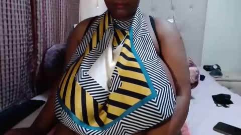 Snapshot of darkbusty chatting on September 2025 06:26:02 AM DarkBusty online show from September 2025 06:26:02 AM