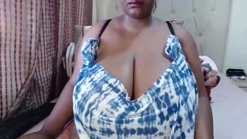 Snapshot of darkbusty chatting on February 2026 06:20:02 AM DarkBusty online show from February 2026 06:20:02 AM