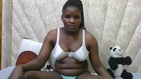 SHANICE online show from October 2025 06:52:02 PM