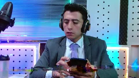 DARKO0717 online show from April 2026 01:44:01 PM