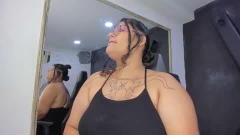 Snapshot of darkreed_ chatting on February 2026 05:03:02 AM Dark ReeD online show from February 2026 05:03:02 AM