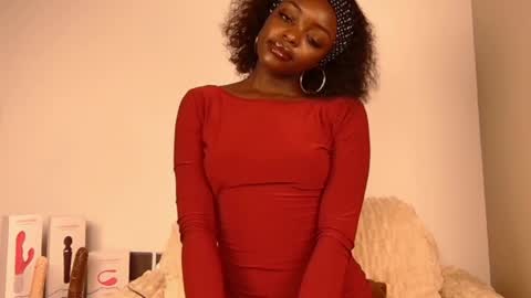 Snapshot of darkskin_desiree chatting on April 2026 08:03:01 PM Desiree online show from April 2026 08:03:01 PM