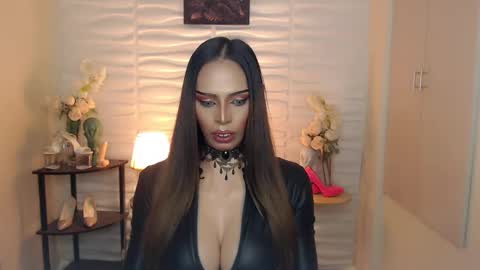 HAPPY BIRTHDAY MISTRESS MADRIANA online show from December 2024 04:28:01 PM