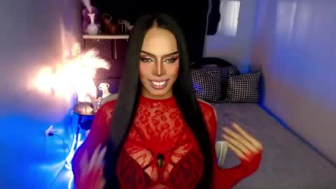 Snapshot of darksoul_mistress chatting on June 2026 11:25:02 AM HAPPY BIRTHDAY MISTRESS MADRIANA online show from June 2026 11:25:02 AM