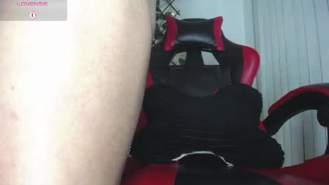 Snapshot of darkviper26 chatting on April 2026 04:42:01 AM darkviper26 online show from April 2026 04:42:01 AM