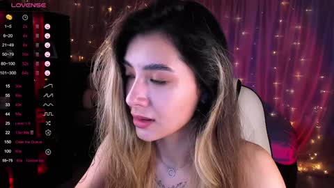 Snapshot of darlabelle chatting on January 2025 07:39:01 AM Belle online show from January 2025 07:39:01 AM