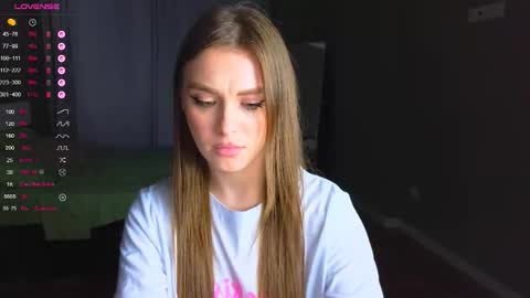 Darlina online show from November 2025 06:54:01 PM