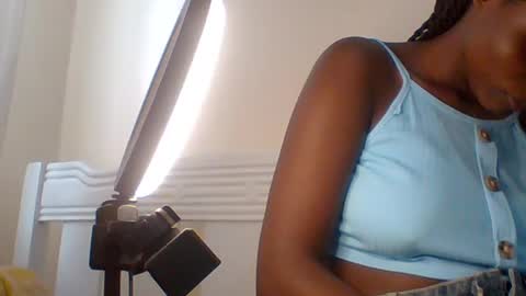 Snapshot of darling_dreamer2 chatting on July 2026 07:04:02 AM darling_dreamer2 online show from July 2026 07:04:02 AM