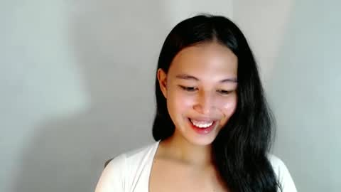 Snapshot of darling_sweetheartxx chatting on September 2025 05:18:02 PM YOUR ATHENA online show from September 2025 05:18:02 PM