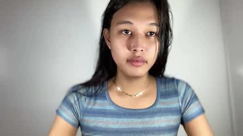 Snapshot of darling_sweetheartxx chatting on January 2026 07:02:01 AM YOUR ATHENA online show from January 2026 07:02:01 AM