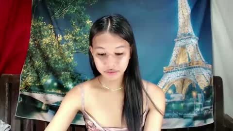 Snapshot of darling_sweetheartxx chatting on February 2026 07:13:02 AM YOUR ATHENA online show from February 2026 07:13:02 AM