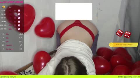 Snapshot of darling_tony18 chatting on January 2025 06:32:01 PM darling_tony18 online show from January 2025 06:32:01 PM