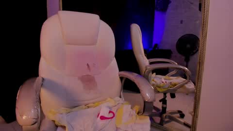 Darling online show from January 2025 07:24:01 PM