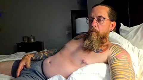 Snapshot of darthraider76 chatting on July 2026 02:00:01 AM DarthRaider online show from July 2026 02:00:01 AM