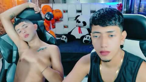 Snapshot of darwinandbrayan chatting on November 2025 12:18:02 PM darwinandbrayan online show from November 2025 12:18:02 PM